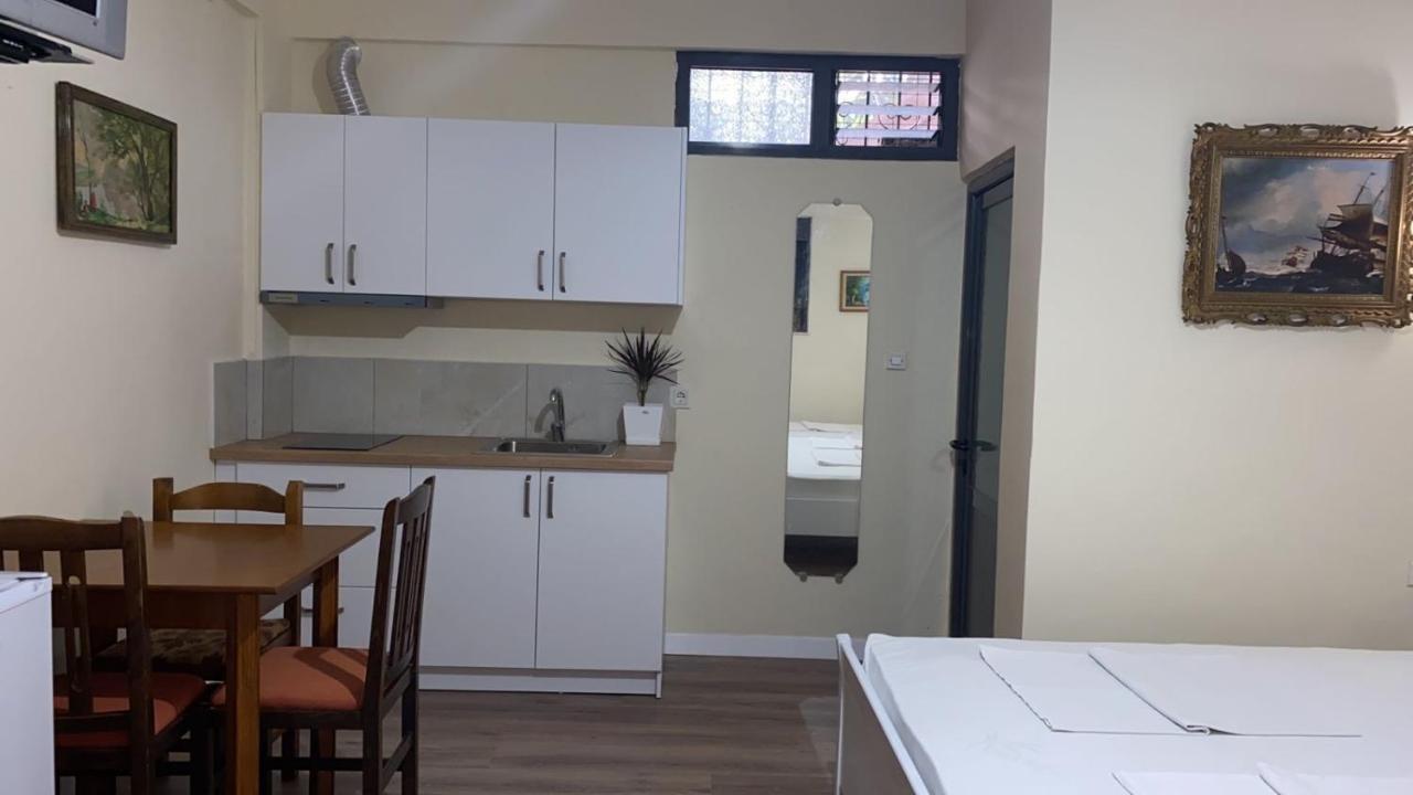Citycenter Studios Saranda Extérieur photo